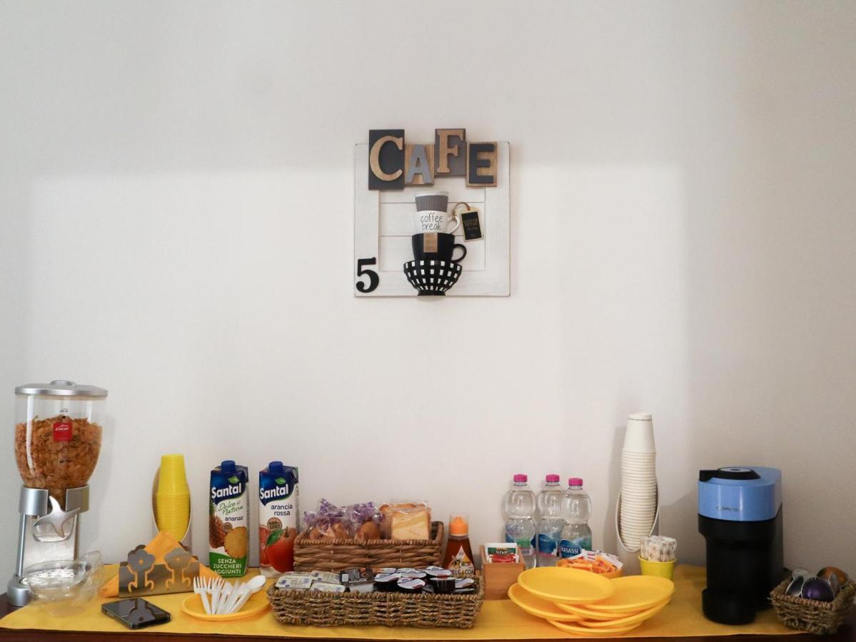 Bed and Breakfast La Darsena Fiumicino Esterno foto